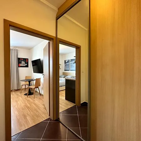 Cozy In The Wider Center Apartment